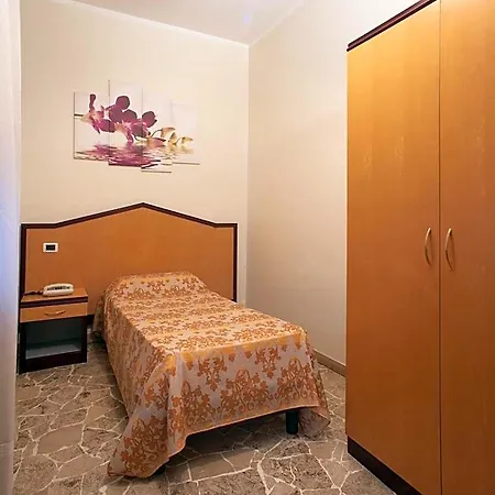 H&l Hotel 3*